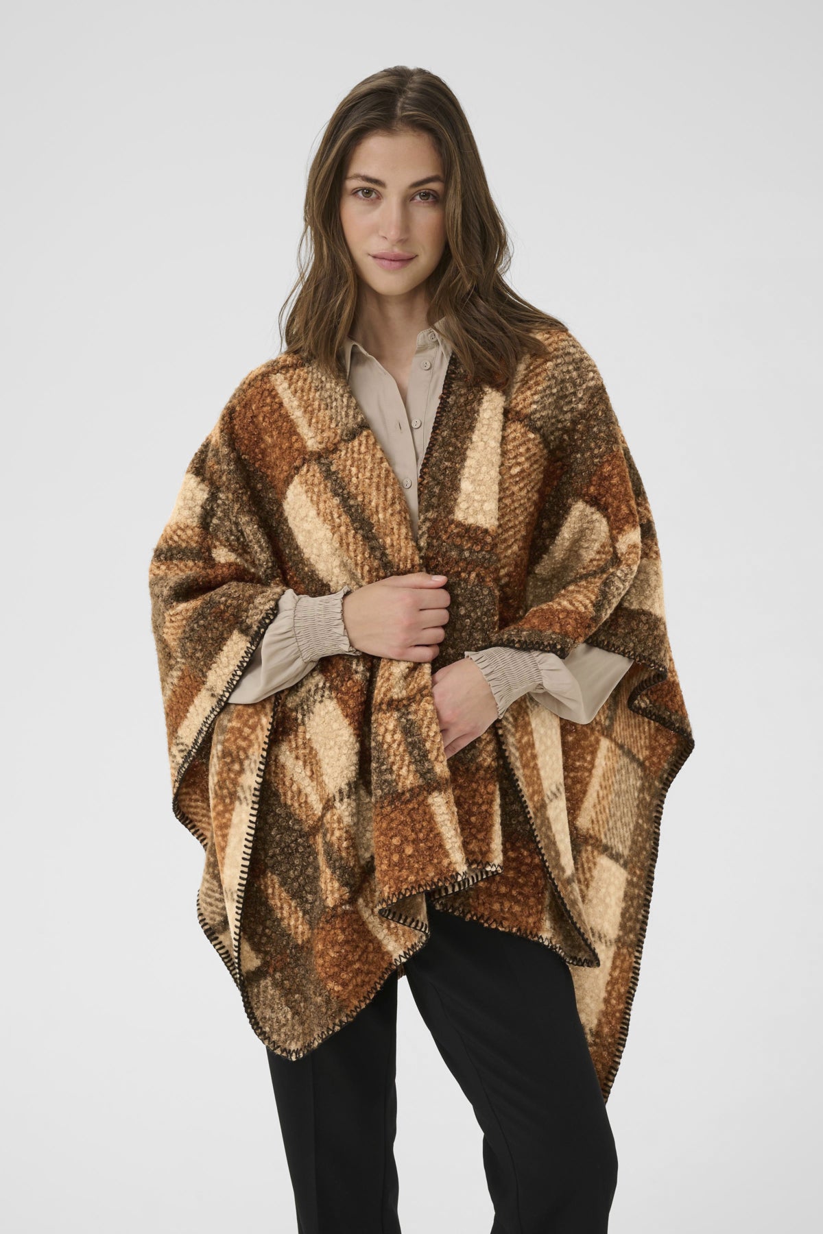 Cream Blye Teddy Cape