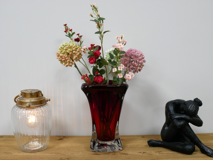 Dutch Imports Red Glass Vase