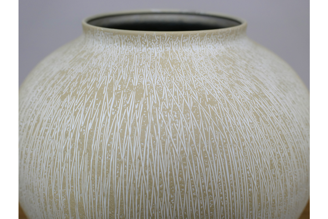Dutch imports Stone effect Metal Vase