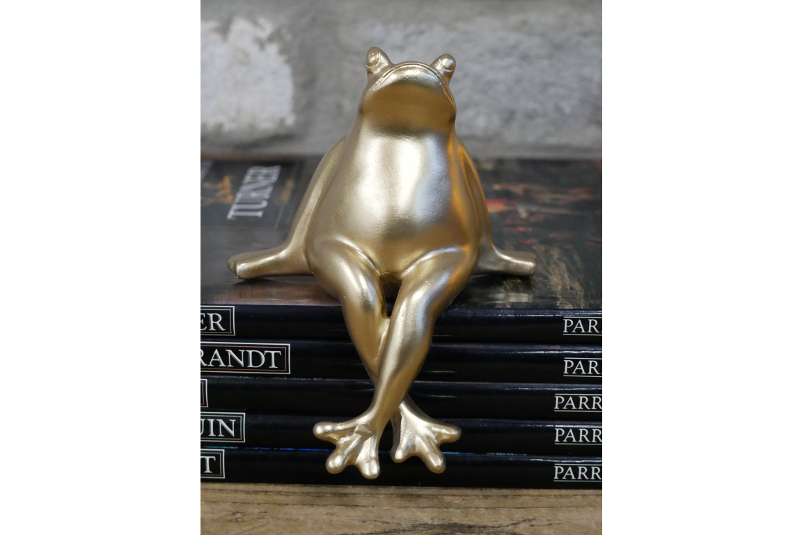 Dutch Imports Sitting Frog