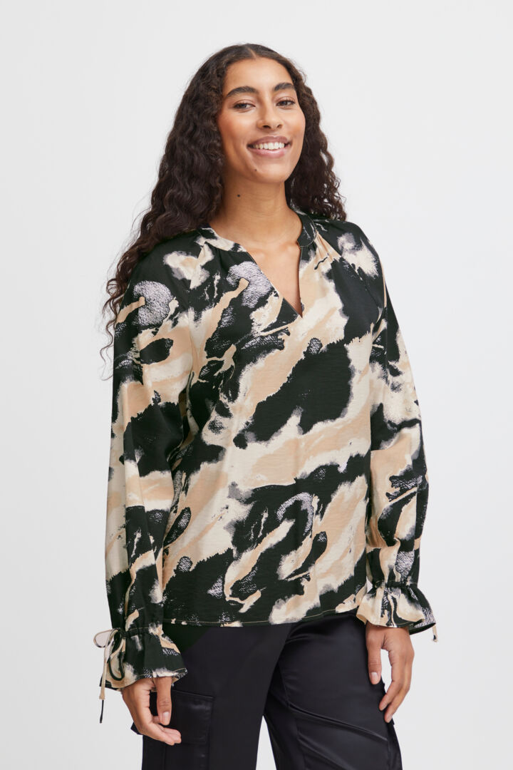 B.Young  Ihamma V-neck Printed Blouse