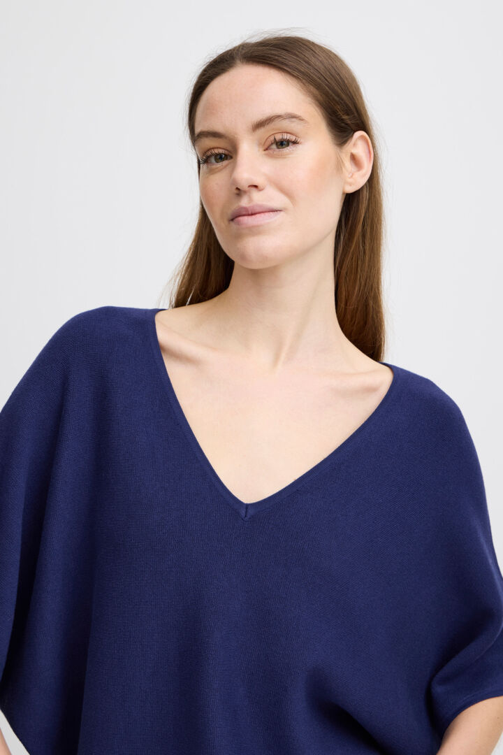 B Young Morla Navy Short Sleeve Pullover