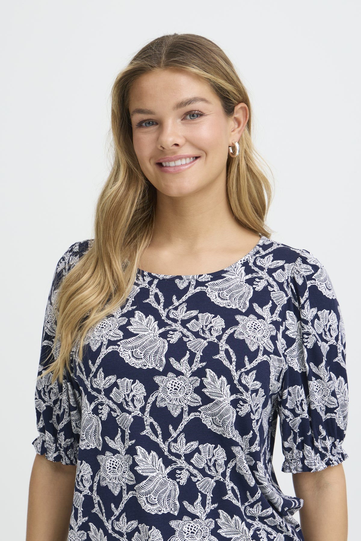 Fransa AMY Blouse - Summer Bloom Navy
