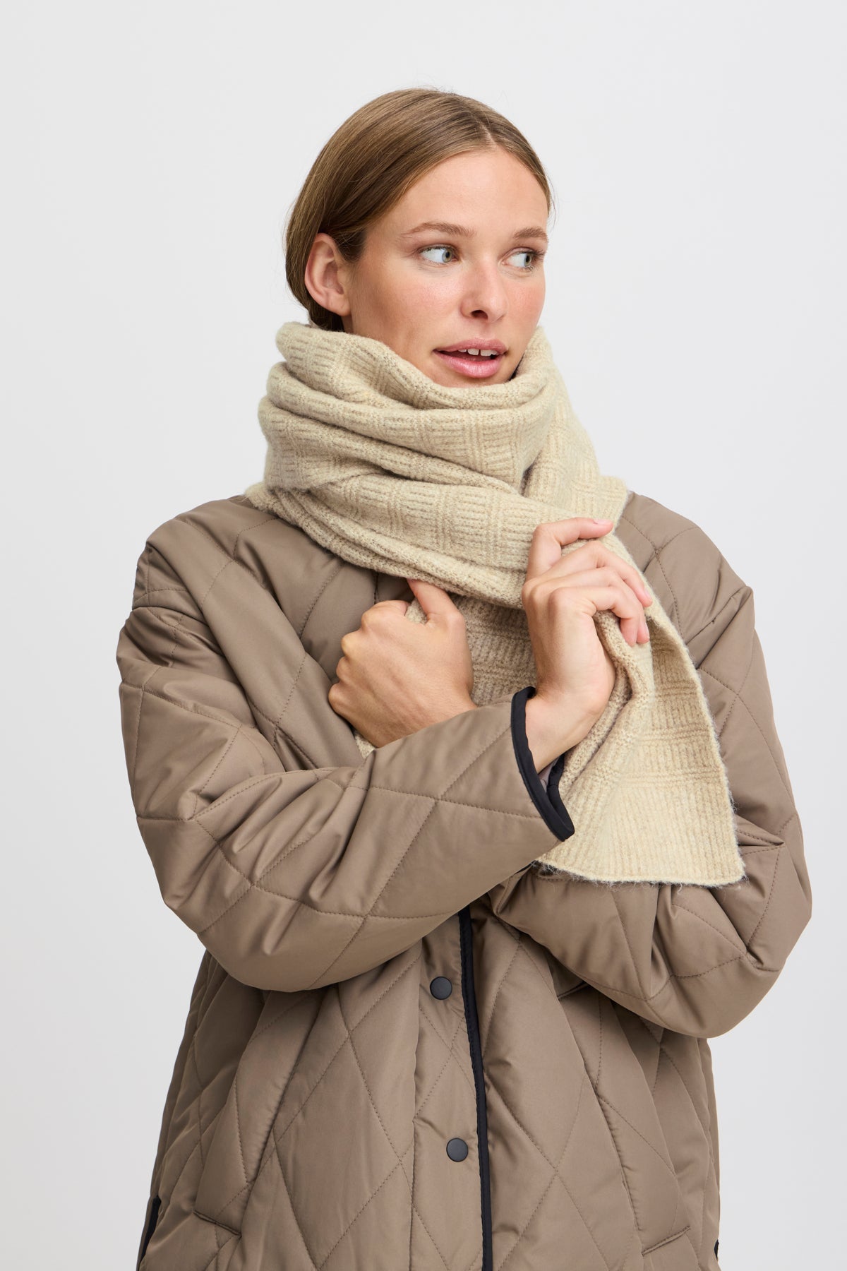 B Young WILK Scarf - Beige