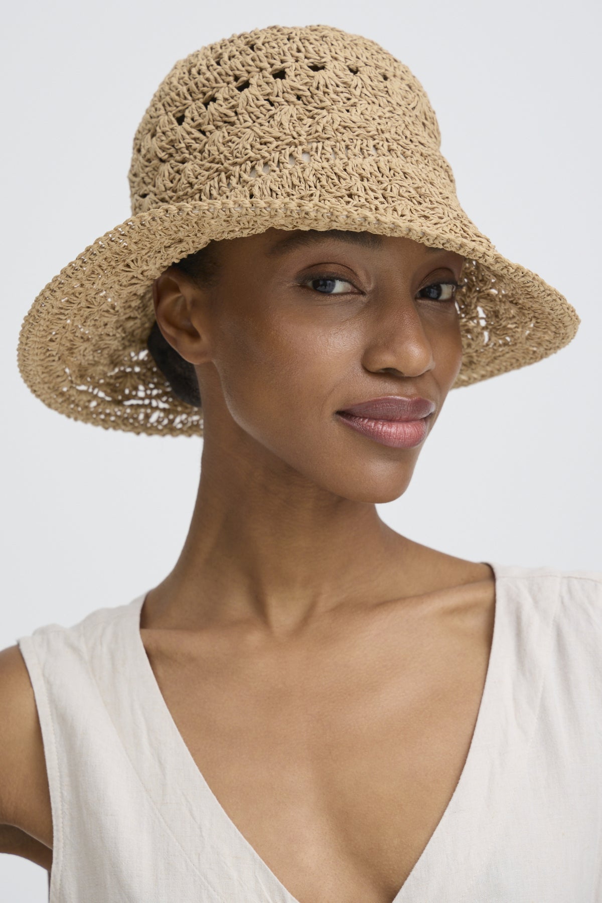 B Young VASHTI Hat - Natural Medium Straw