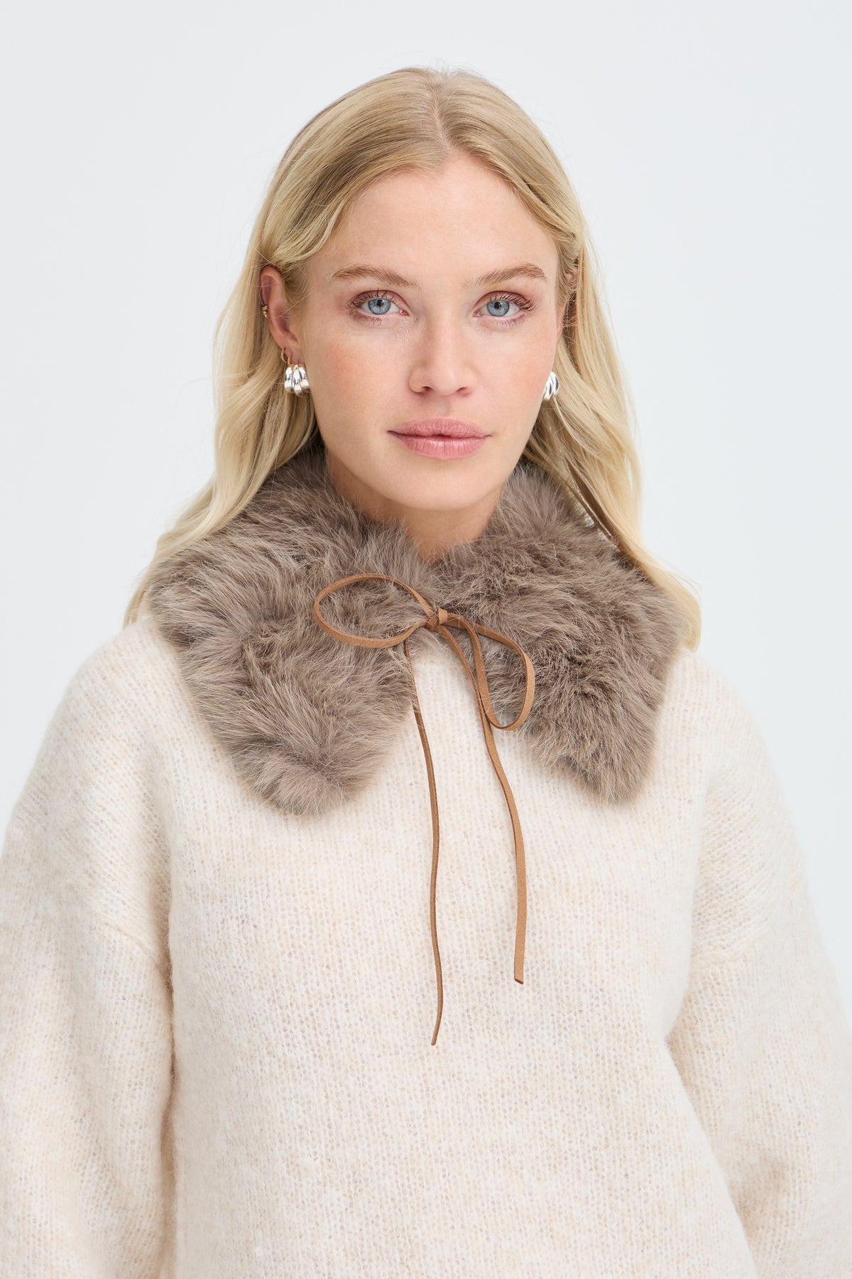 B Young VIFAUX Collar - Humus Melange