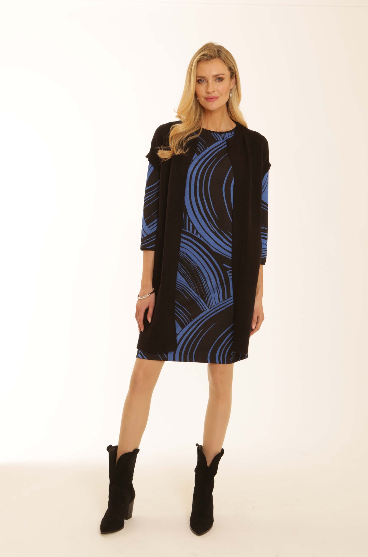 Pomodoro Sleeveless Long Cardigan - Black