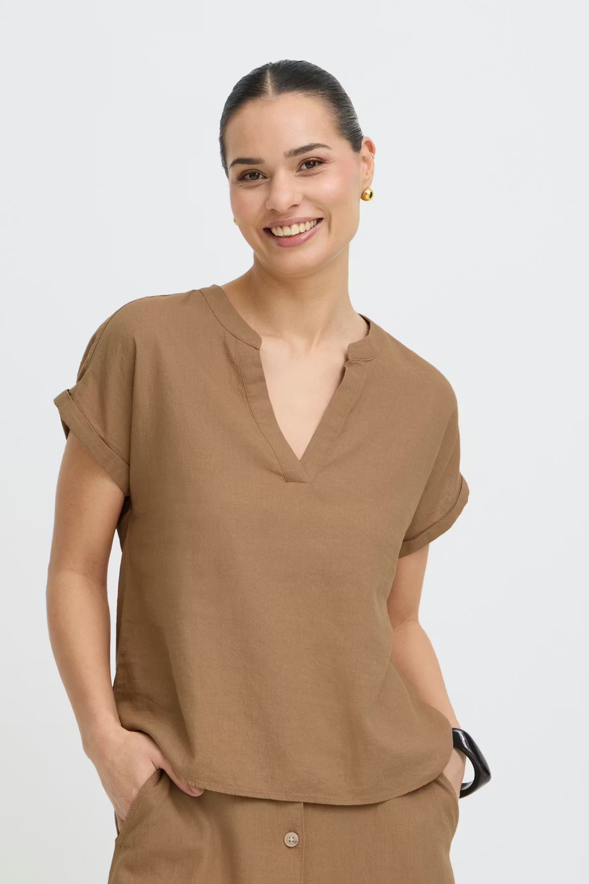 B Young FALAKKA V Neck Blouse - Woodsmoke