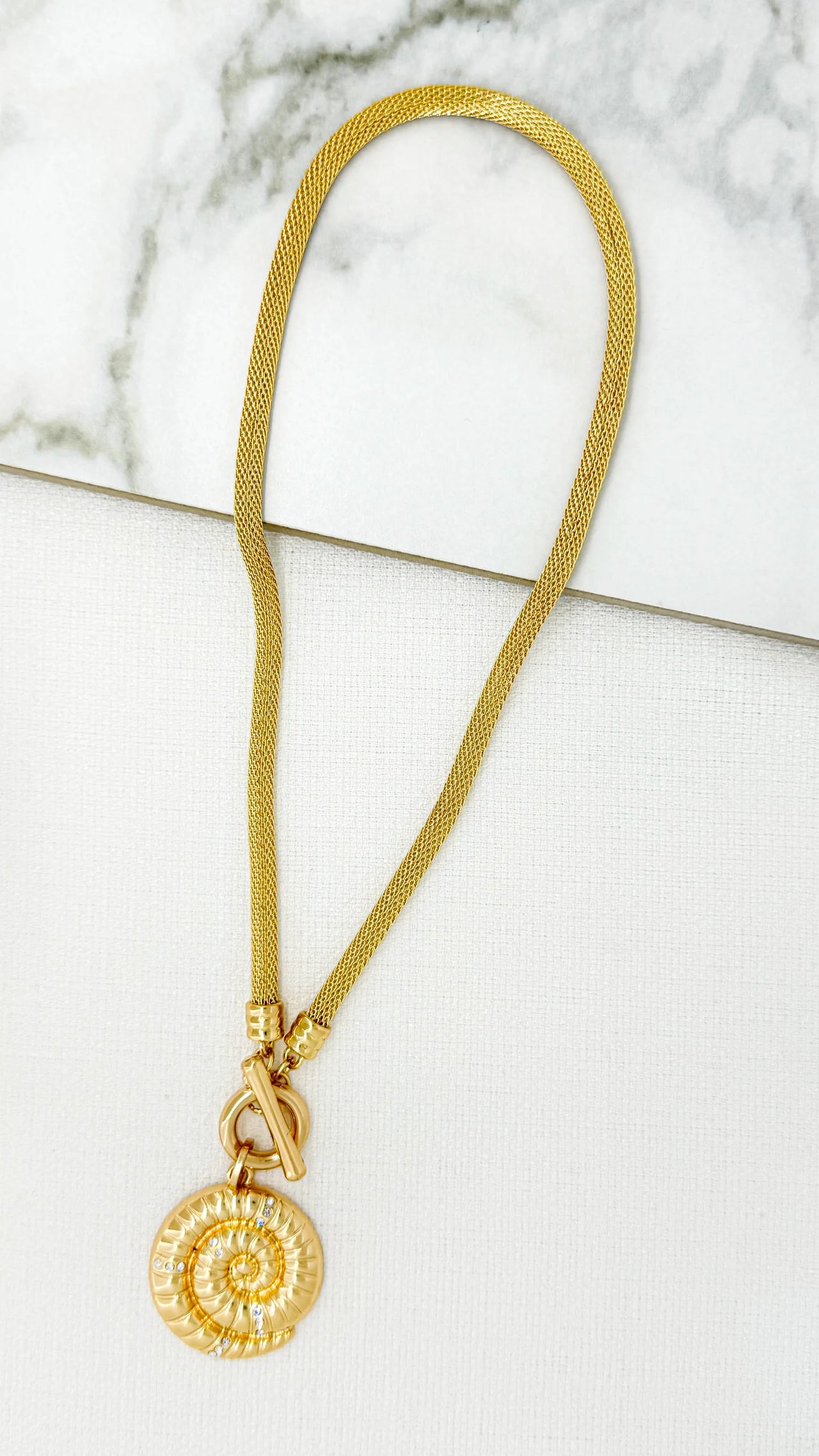 Envy Gold Short Necklace With Fossil Pendant