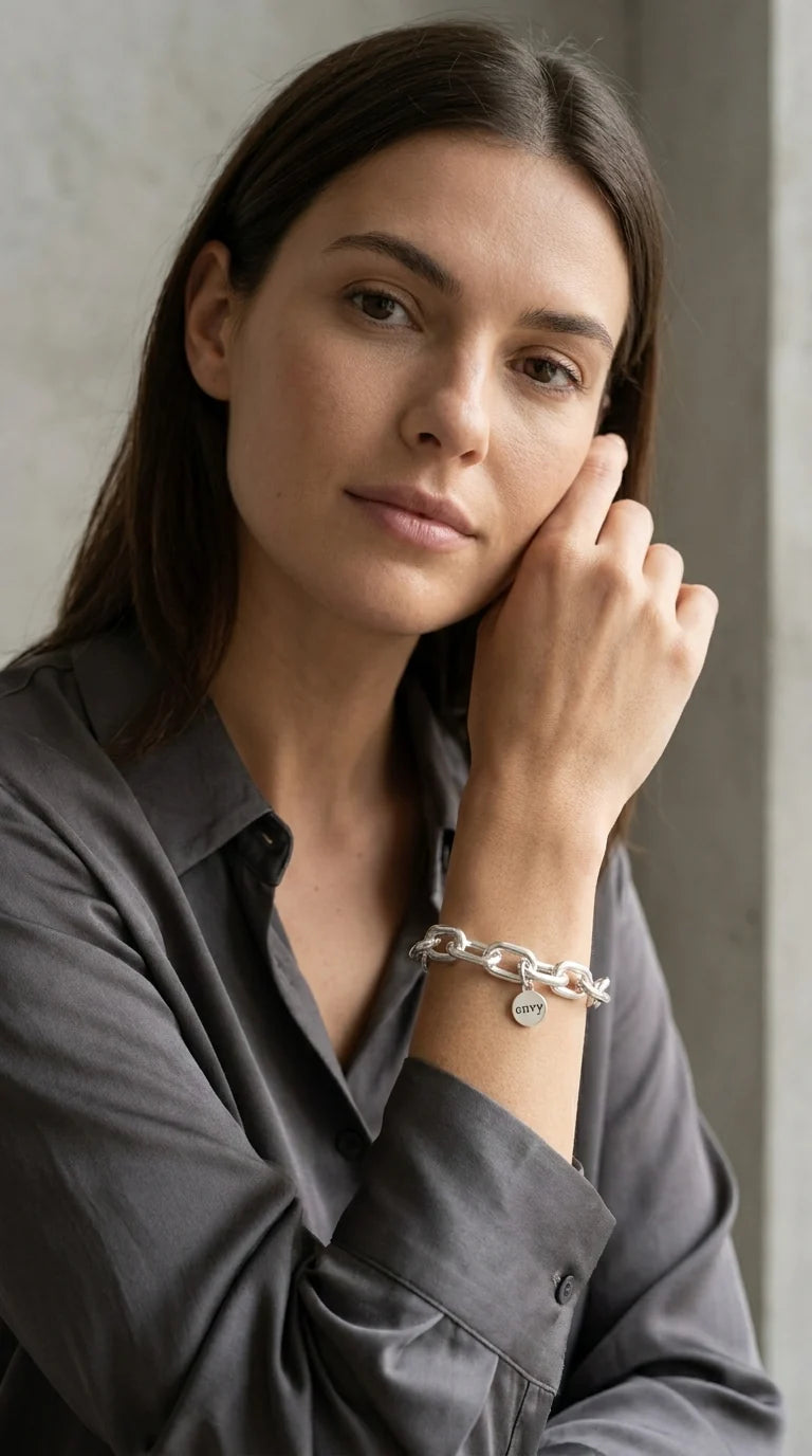 Envy Bracelet Silver elasticated link bracelet
