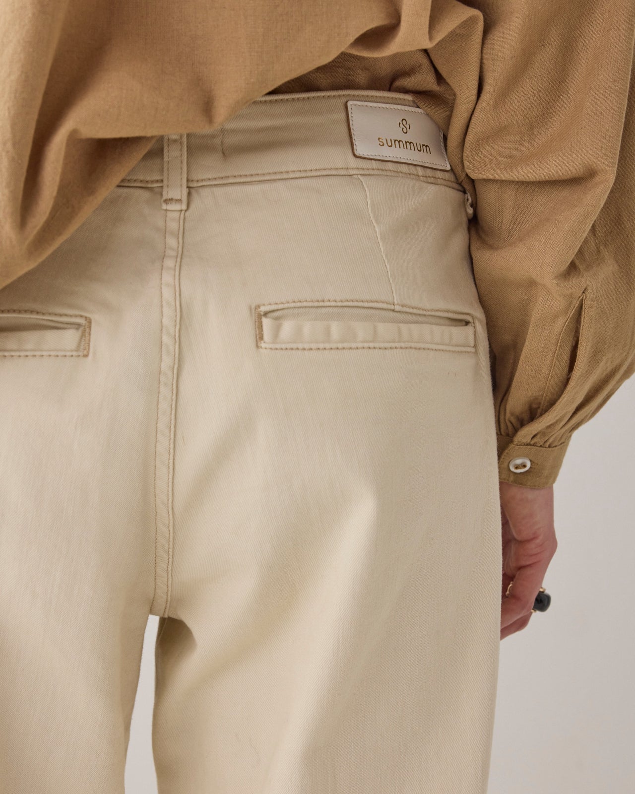 Summum Cocoon Trousers Heritage Stretch Twill - Ivory