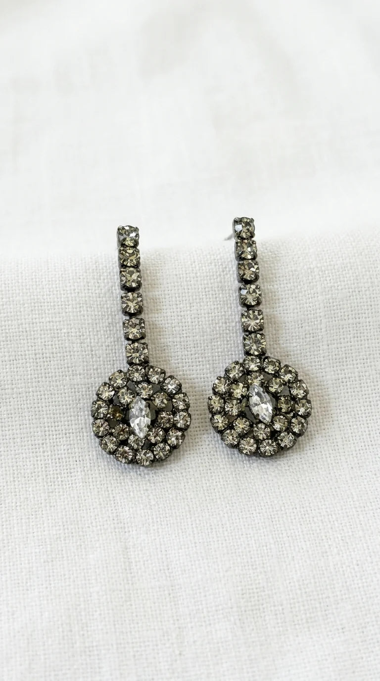 Envy Diamante dropper earring with circle design