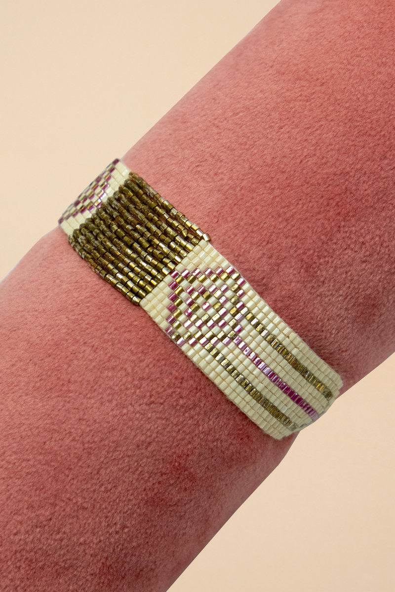 Powder Beaded Bracelet Medium - Pink