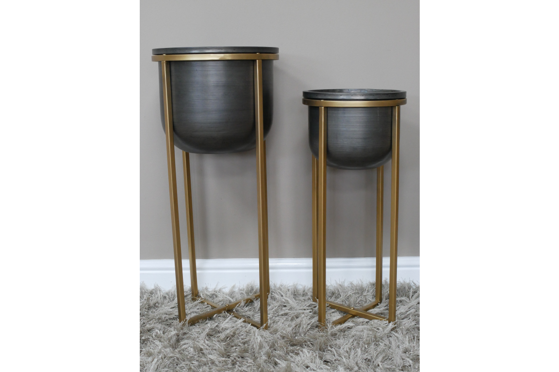 Dutch Imports Gold Planter