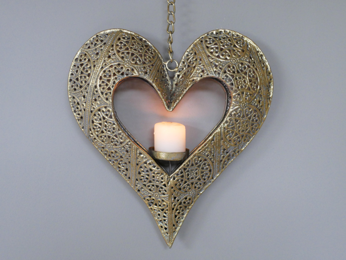 Dutch Imports Hanging Heart Candle