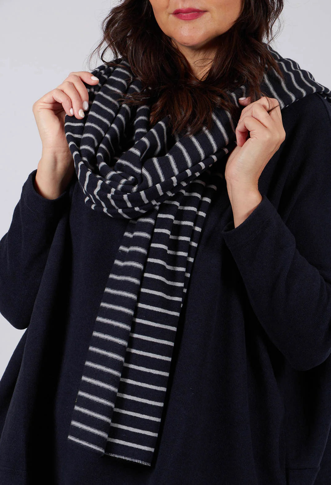 Mama B Segovia Scarf - Riga Notte