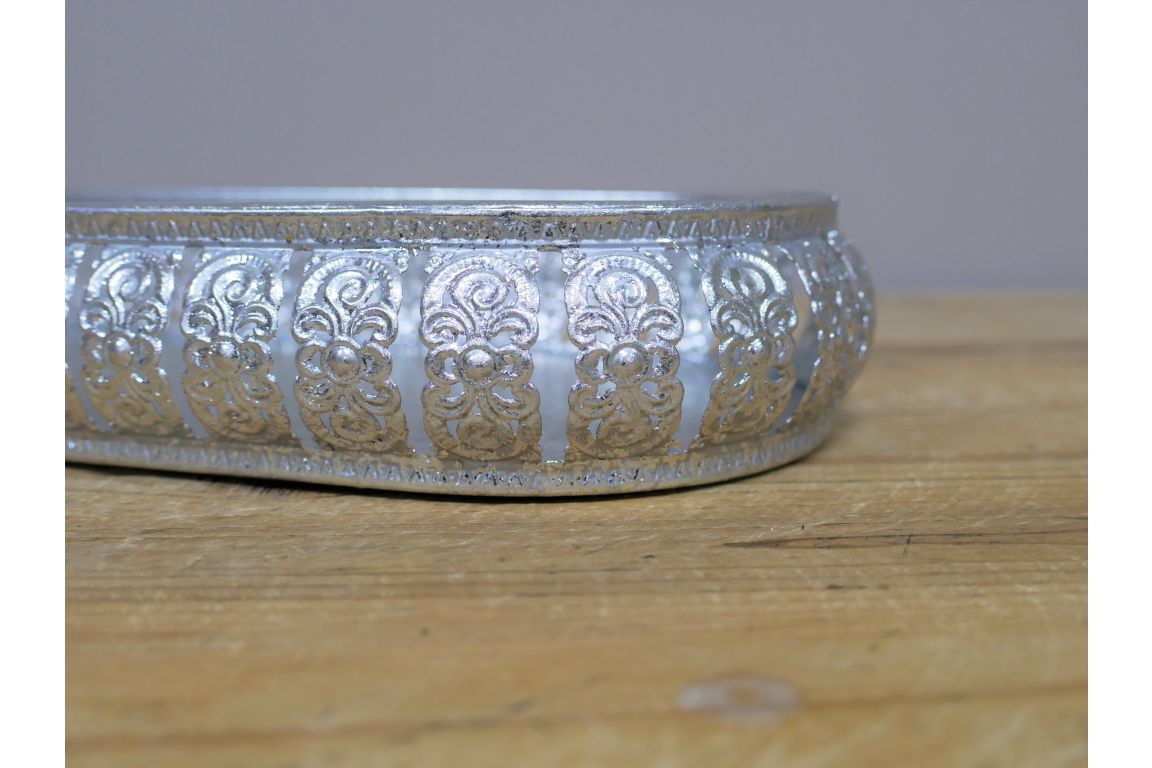 Dutch Imports Metal Tray