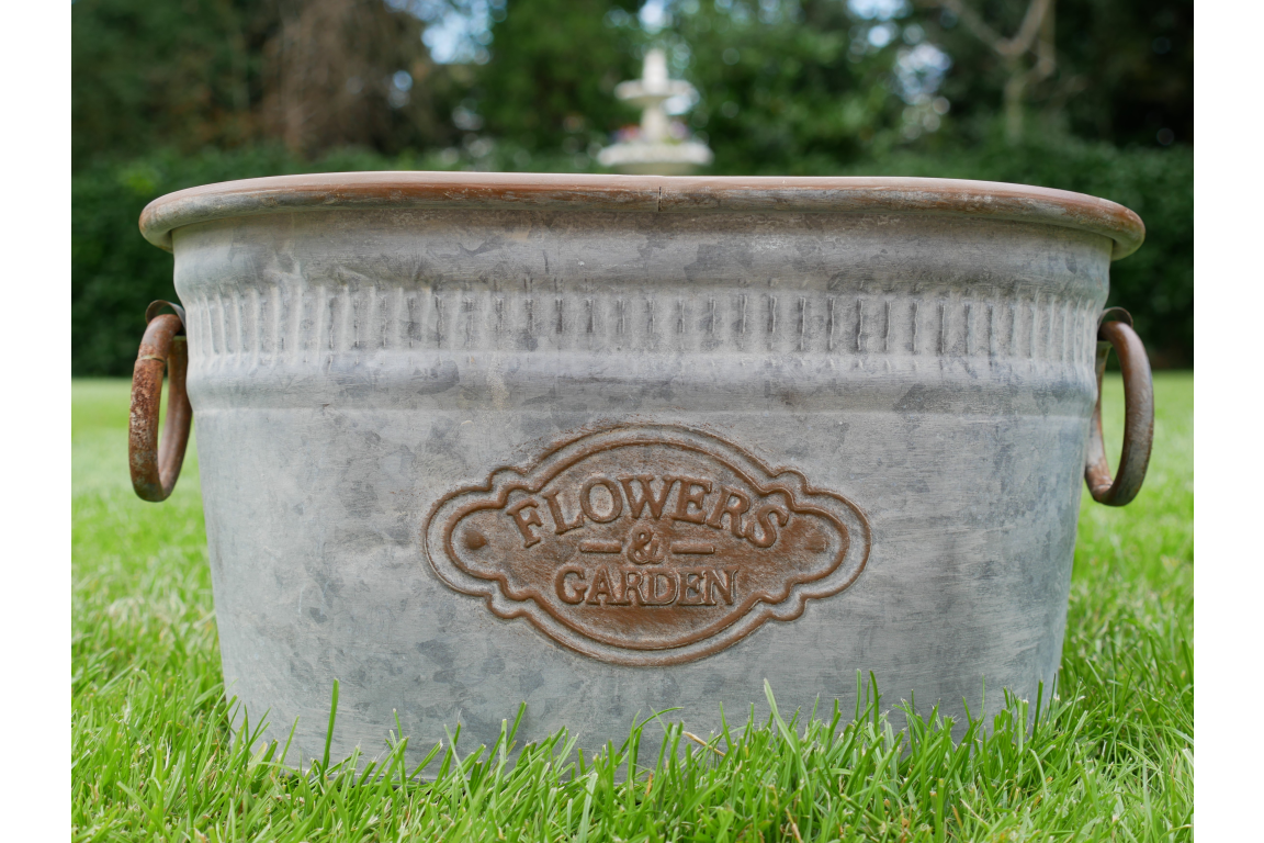 Dutch Imports Planter