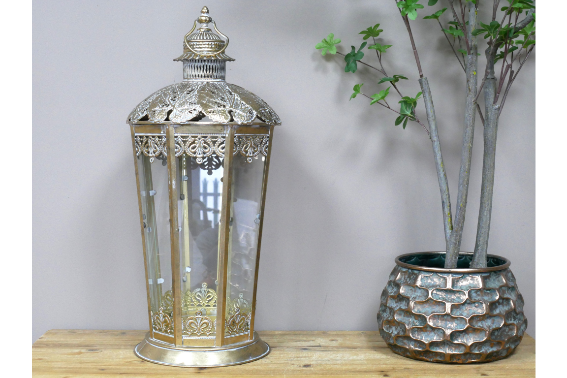 Dutch Imports Leaf Design Lantern