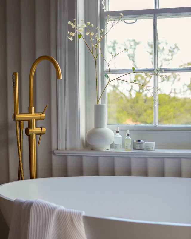 Chalk Luxury Bath Oil - Sandy Cove