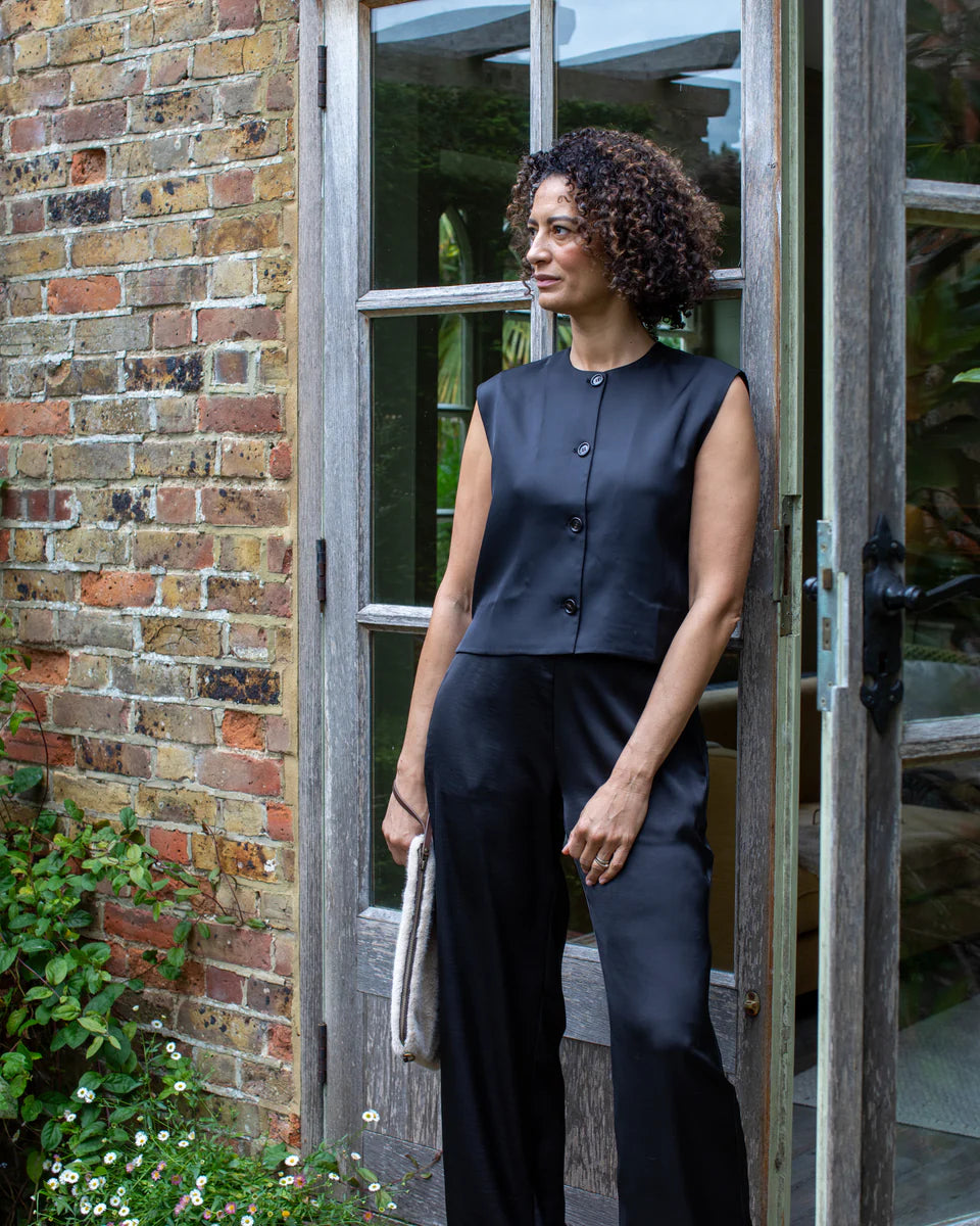 Chalk Sally Waistcoat- Black