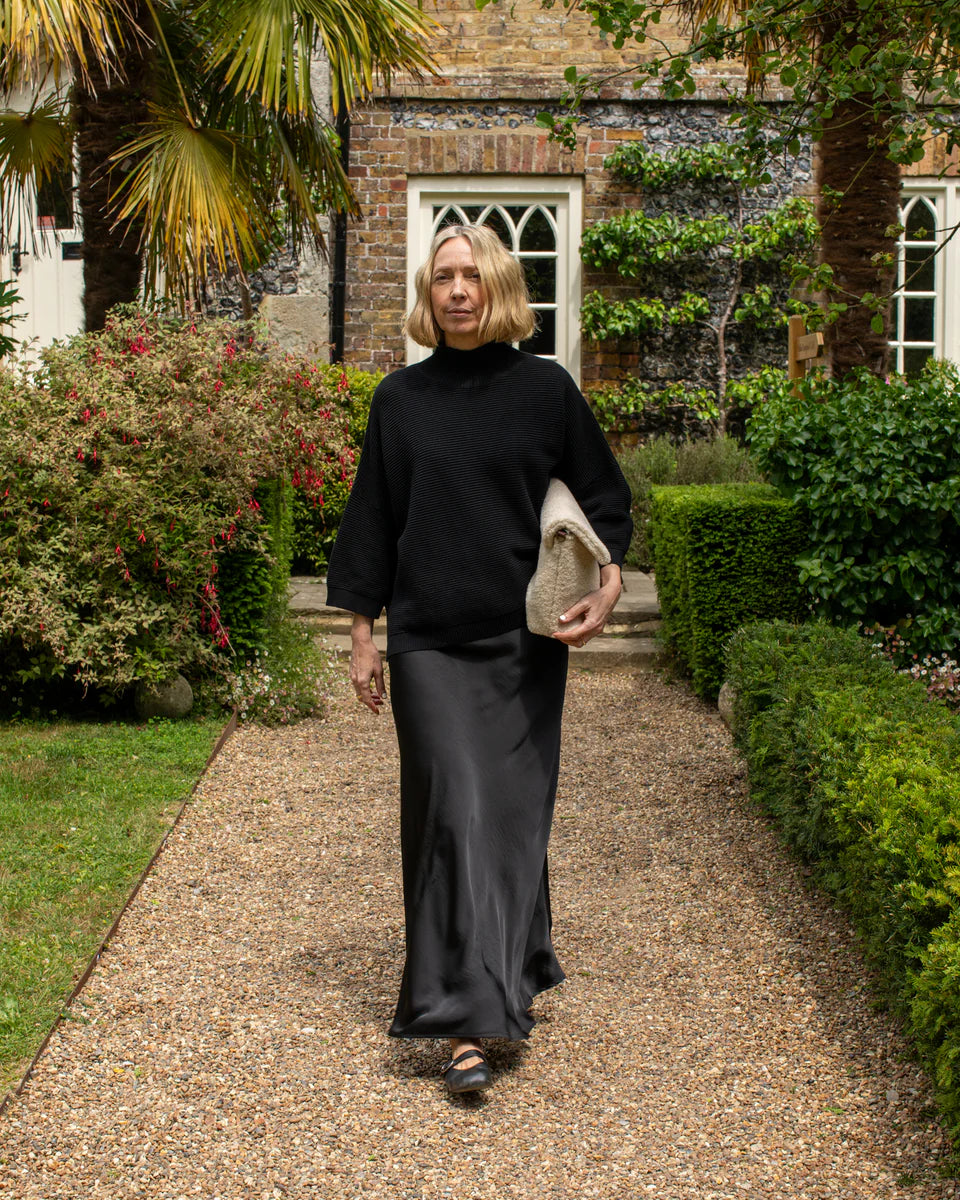 Chalk Gina Skirt- Black