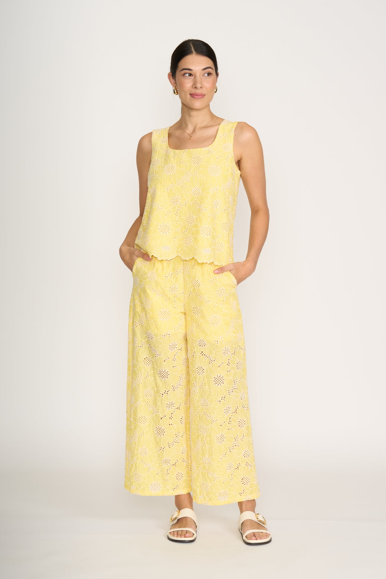 Foil Flower Top - Ful Shell Yellow Flower