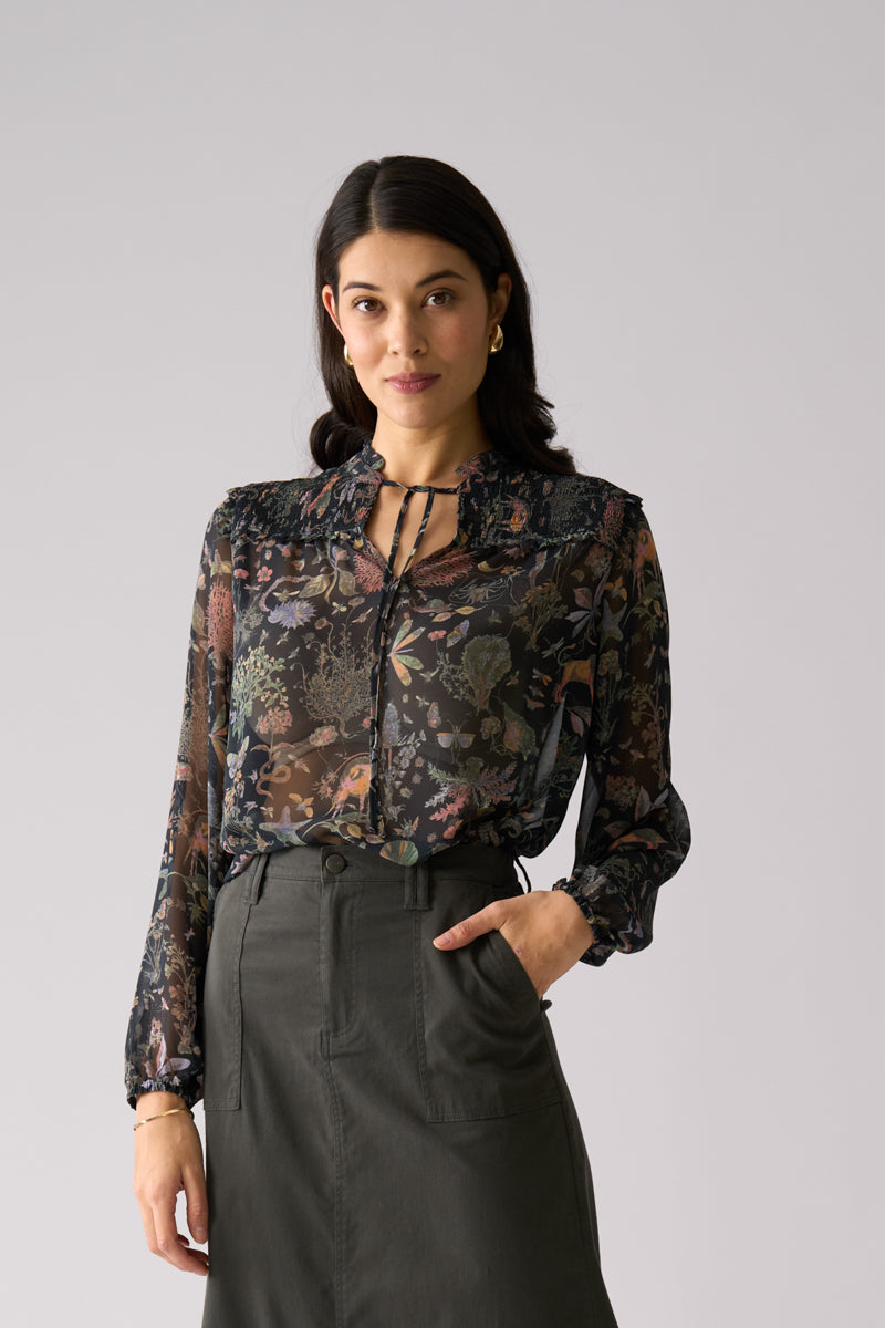 Foil 'Stepping Out' Blouse - Narnia