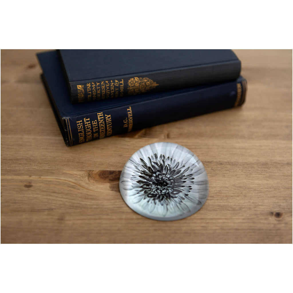 London Ornaments Dahlia Paperweight