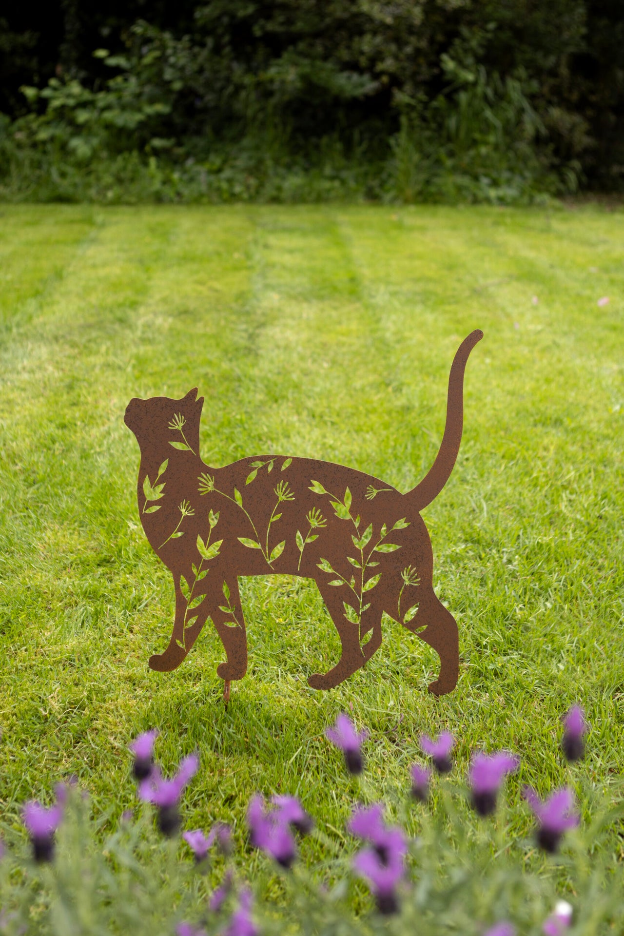 London Ornaments Flower Cat Garden Ornament