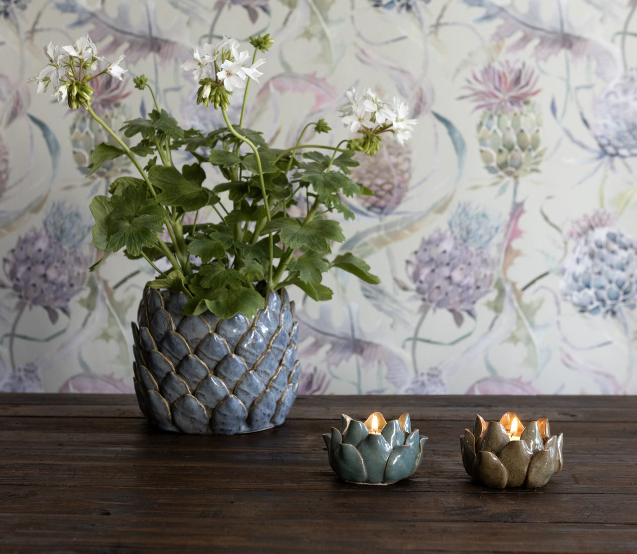 London Ornaments Blue Petal Pot