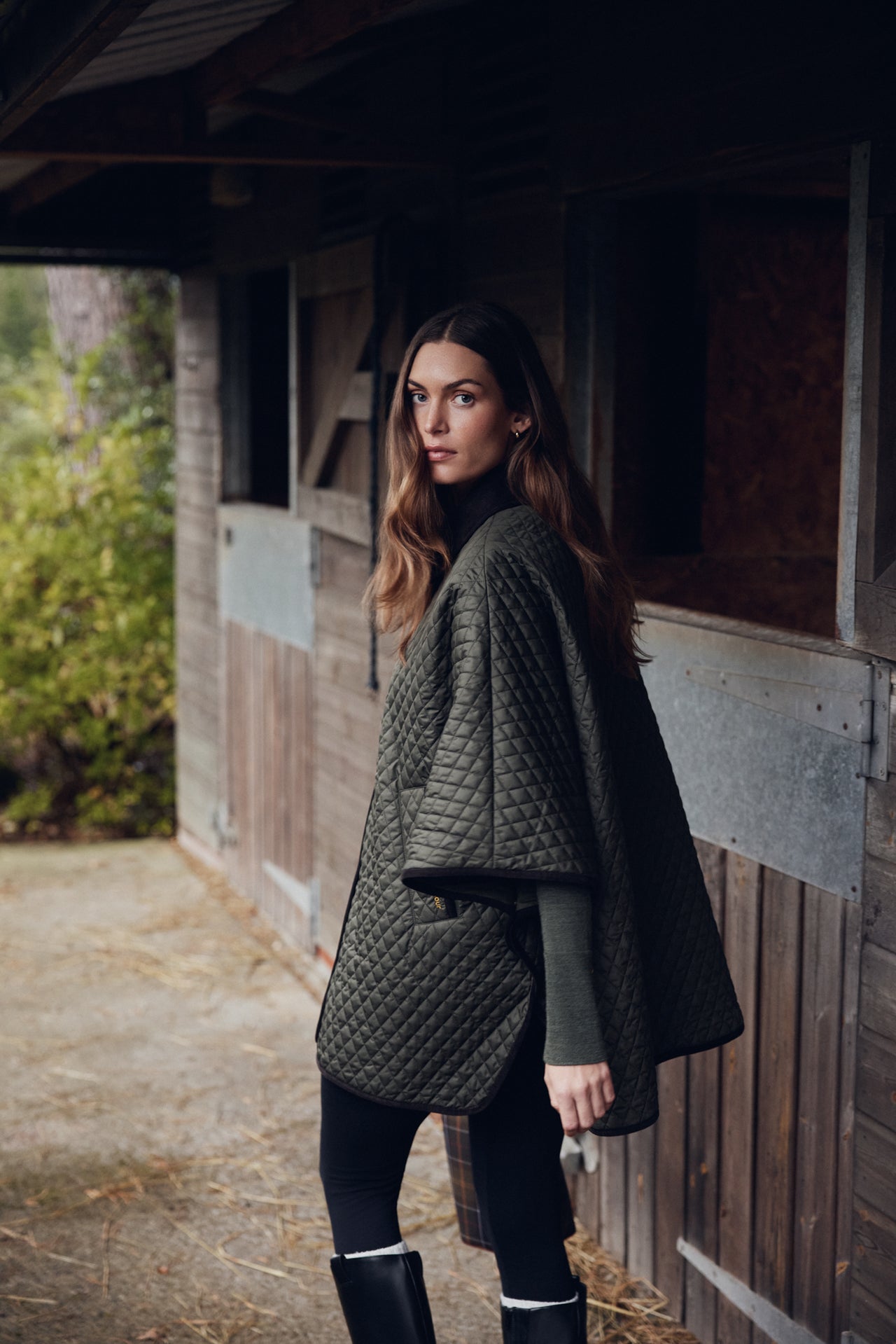 Barbour Oakham Quilted Cape - Olive