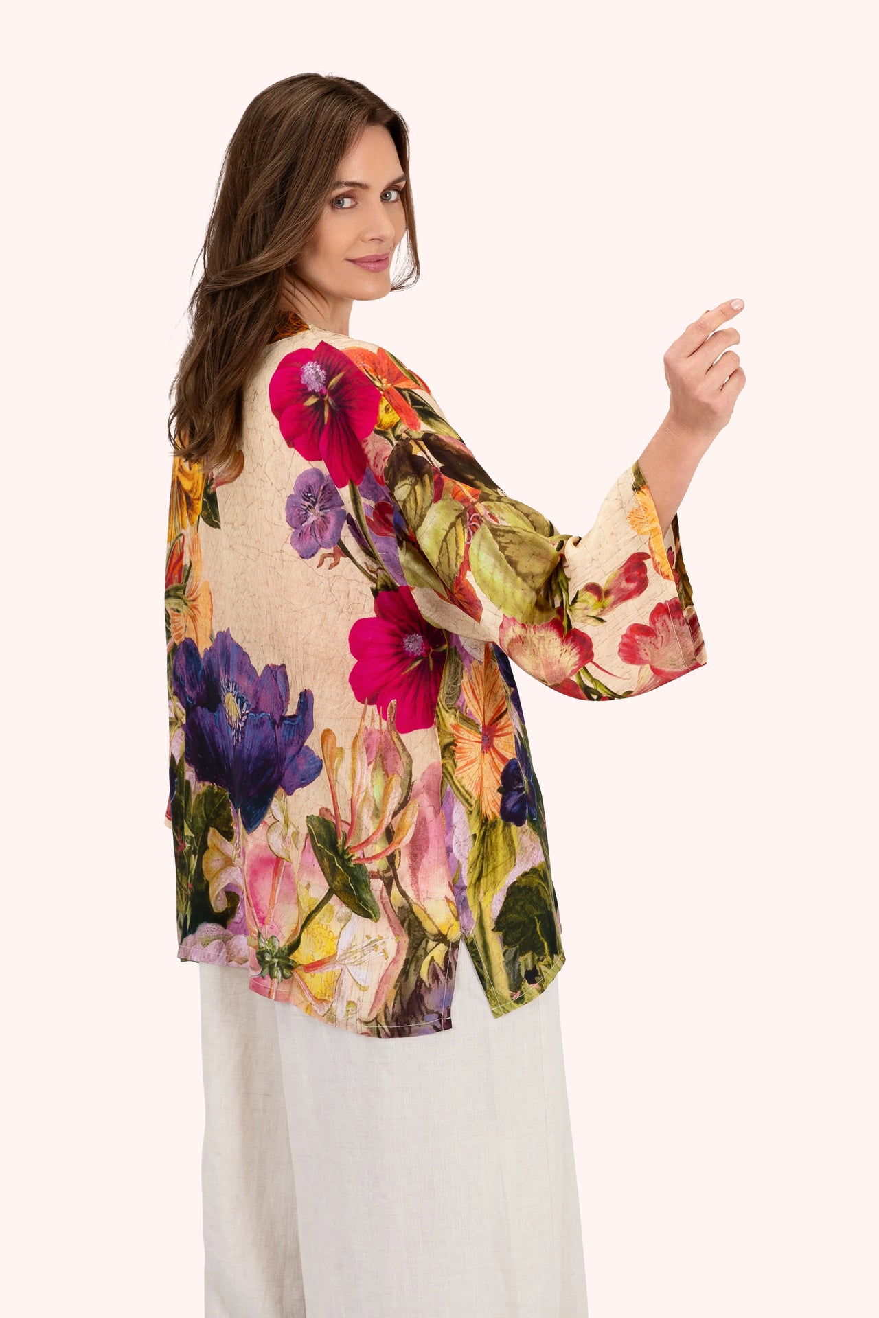 Powder Mid-Length Kimono - Cream Posy