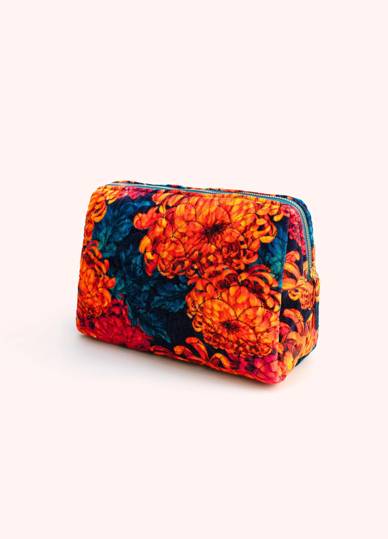 Powder Quilted Velvet Washbag - Chrysanthemum