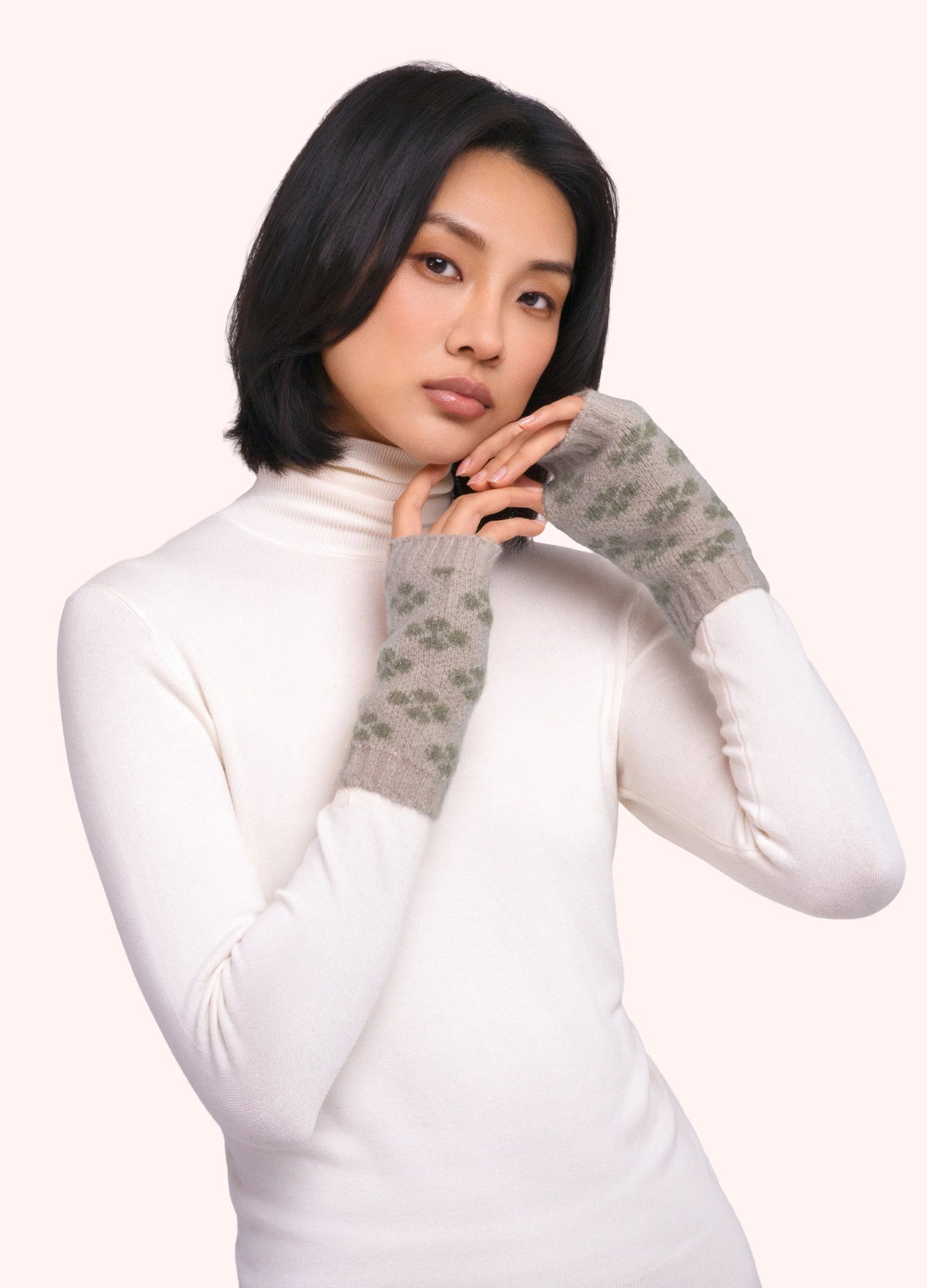 Powder Roxy Wrist Warmers - Cream & Moss