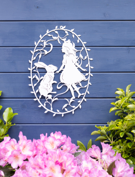 London Ornaments Wonderland Wall Plaque