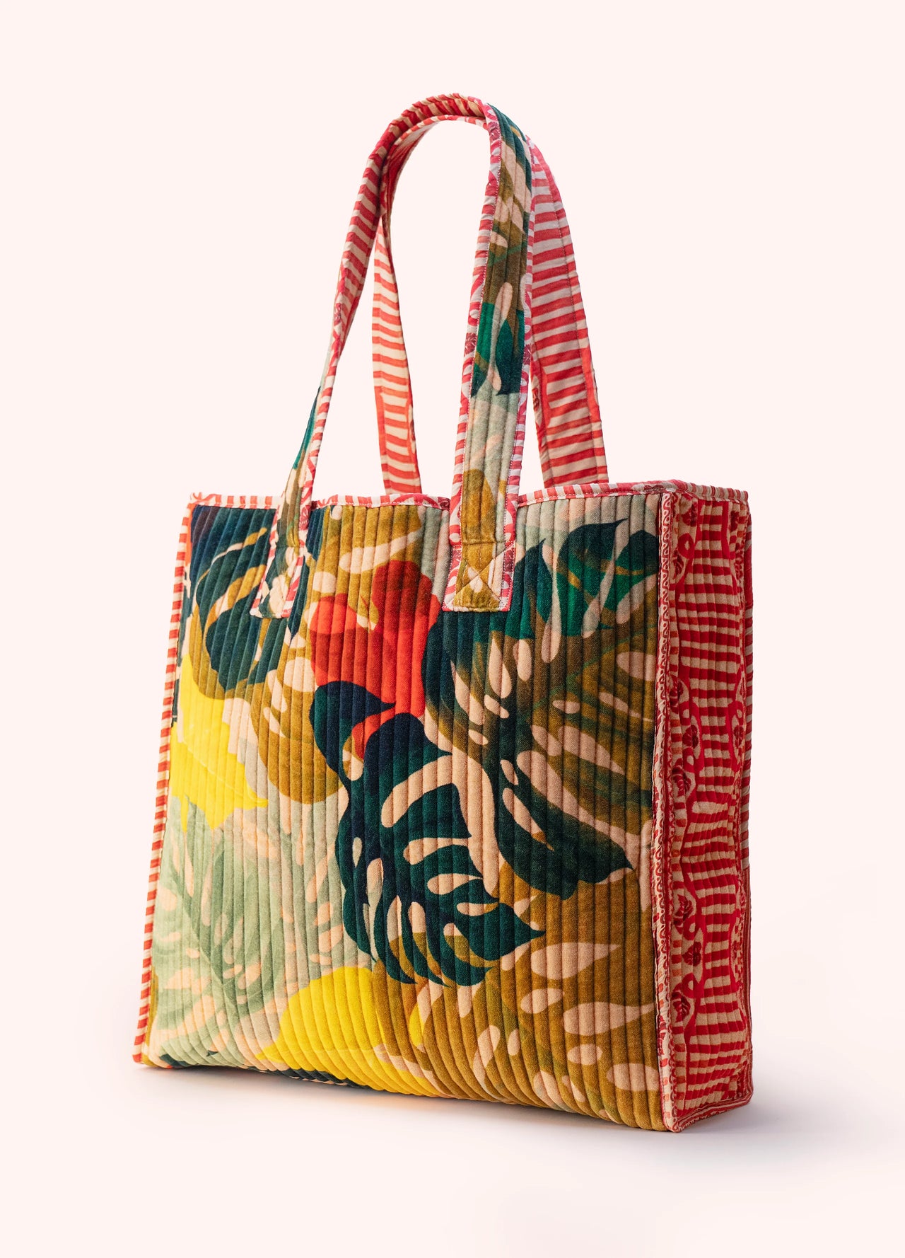 Powder Velvet Quilted Tote Bag - Exotic Leaves