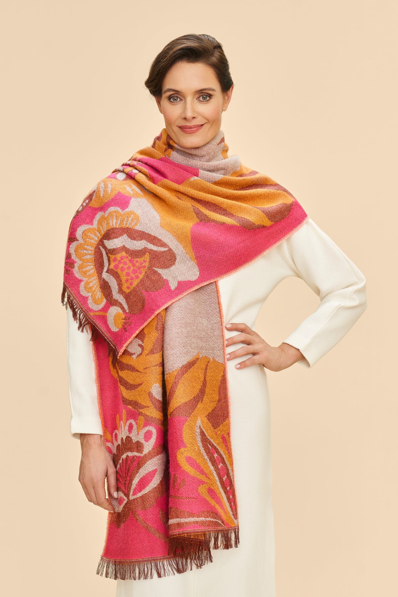 Powder Thrill of Tiger Woven Scarf