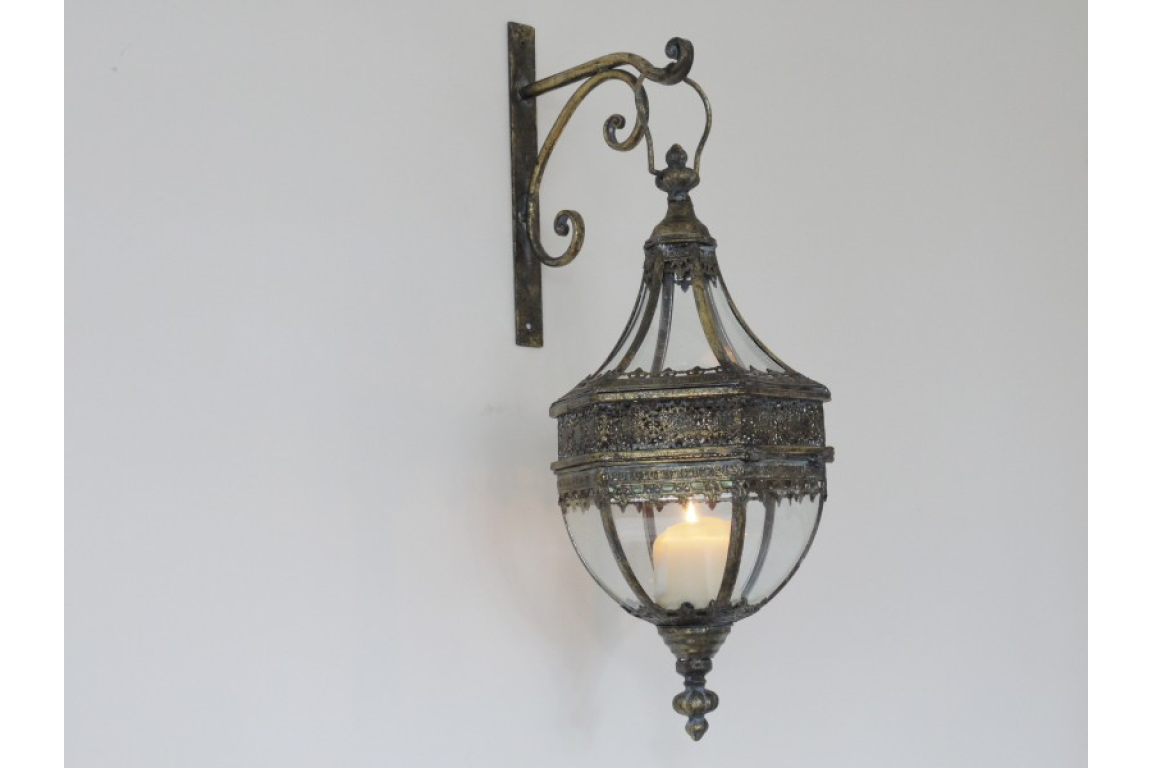 Dutch Imports Lantern & Bracket