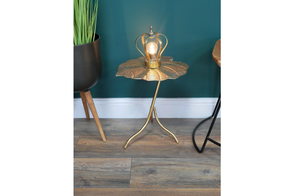 Dutch Imports Leaf Side Table