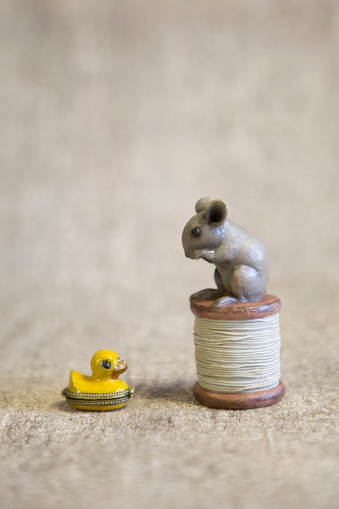 London Ornaments Mouse On Cotton Reel