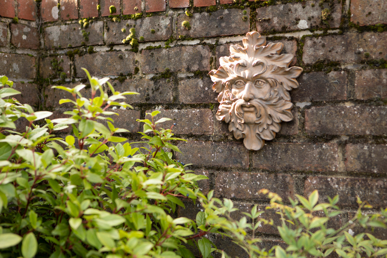 London Ornaments Oak Leaf Man