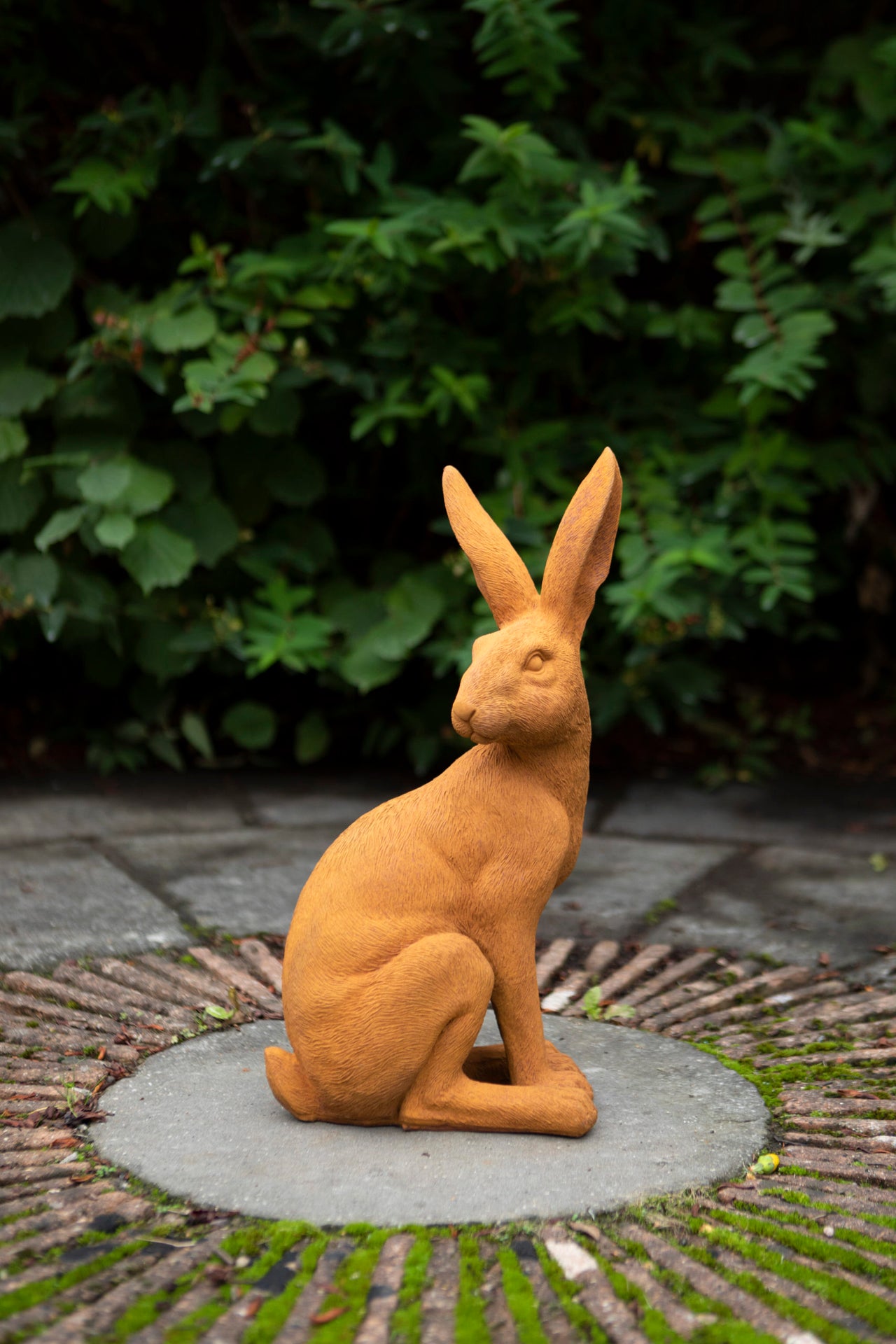 London Ornaments Sitting Hare Rust
