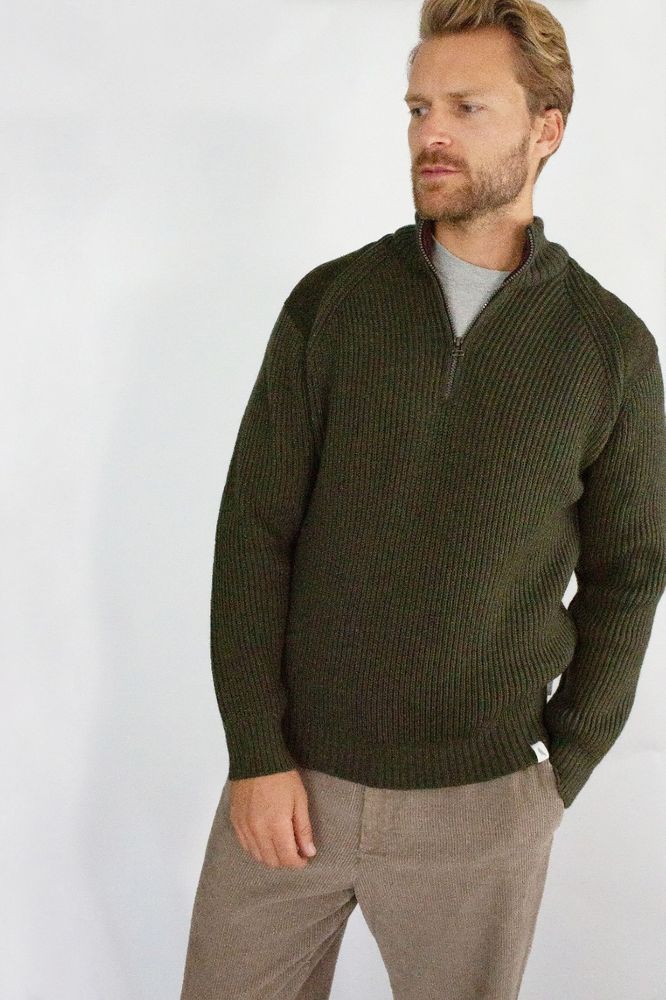 Peregrine Men's Foxton Olive Zip Neck