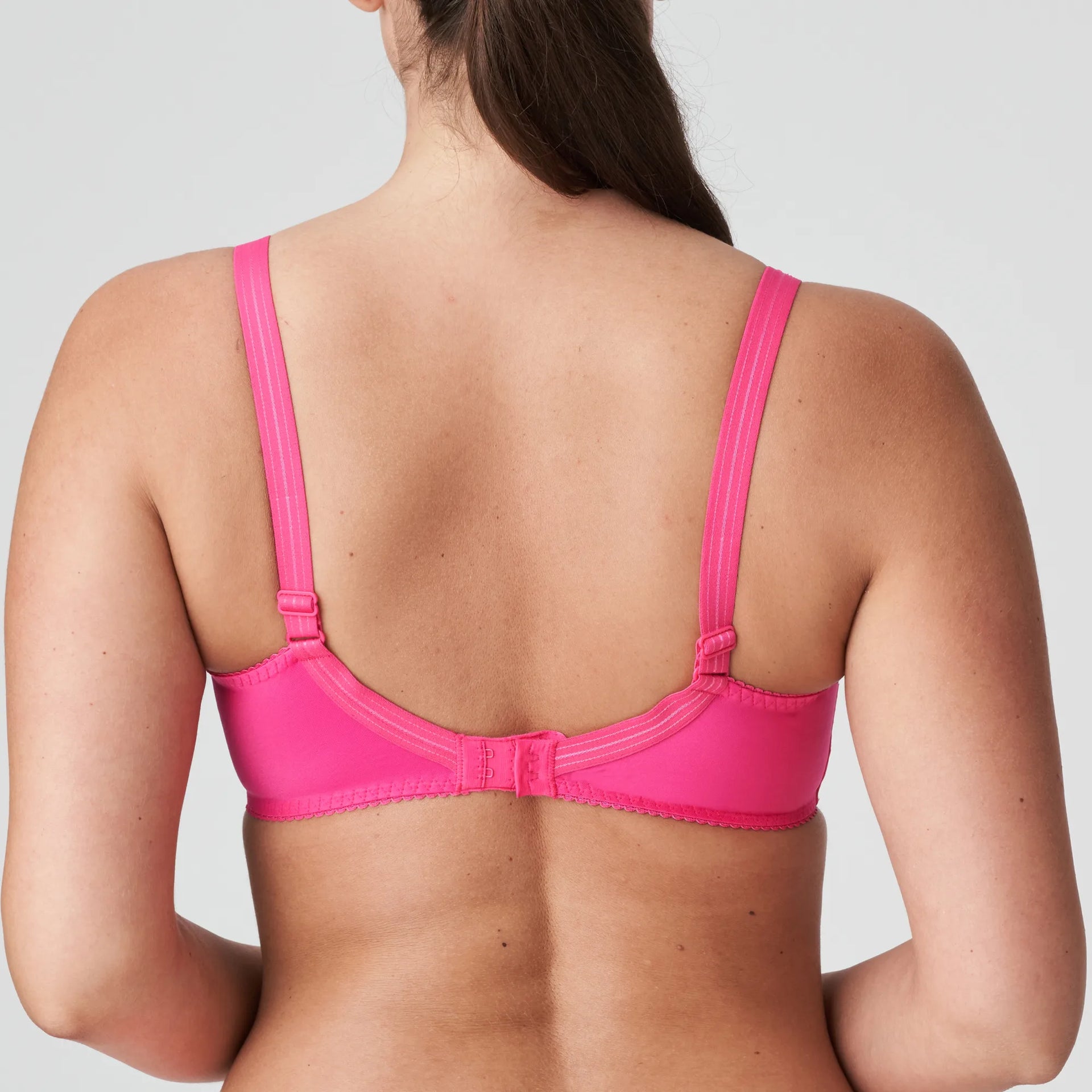 https://www.bodenhams.co.uk/cdn/shop/products/eservices_primadonna-lingerie-underwired_bra-deauville-0161811-pink-3_3566194.webp?v=1667311987&width=1920